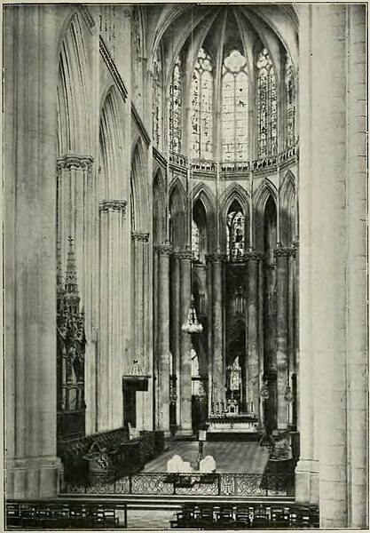 File:Stein - Les Architectes des cathédrales gothiques, Laurens (page 95 crop) Le Mans choeur cathédrale.jpg