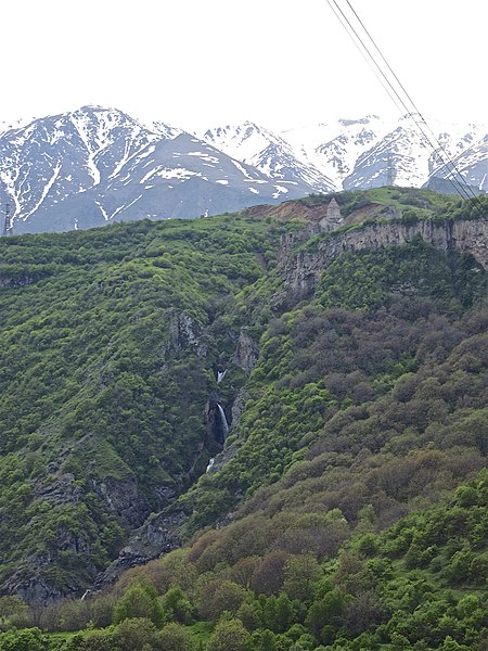 File:The Wings Of Tatev and Tatev Monastery (23925883178).jpg