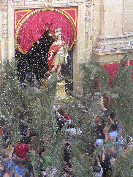 File:The statue of St. George issuing from the Basilica on the third Sunday of July.jpg