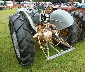 A British FE35 ("Gold Belly") Three-point linkage and tow hitch implement, Ferguson TEF, Abergavenny.jpg