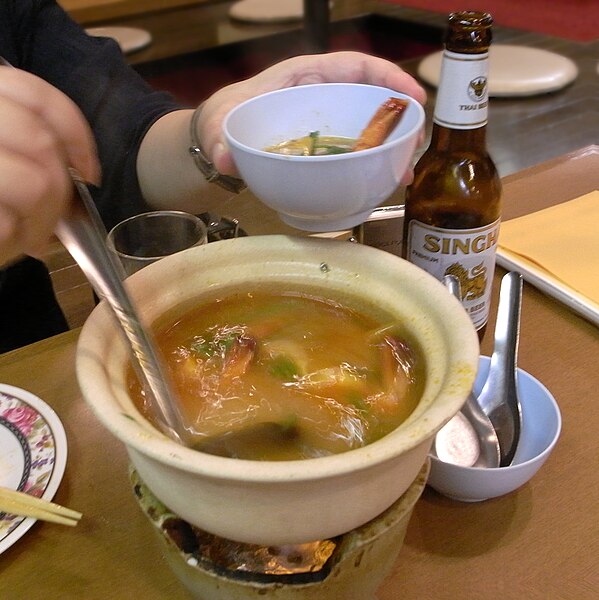 File:Tom yum goong-01.jpg