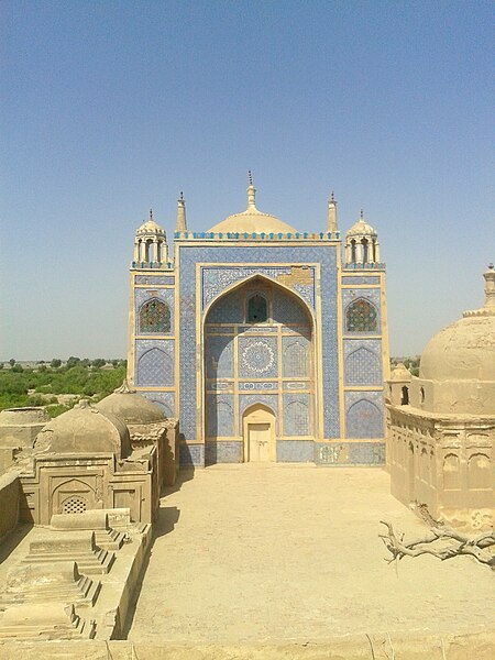 File:Tomb of Yar Muhammad Khan Kalhora 01.jpg