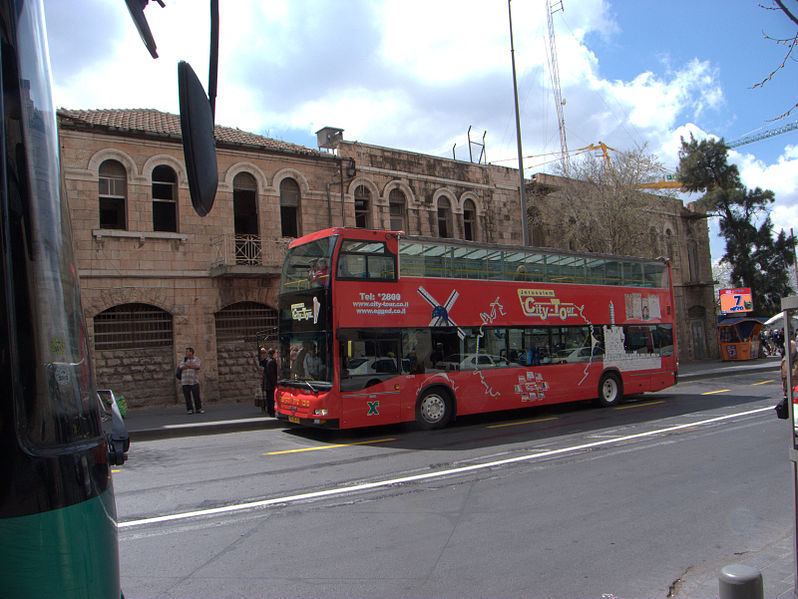 File:Tour Jerusalem Bus (7026531591).jpg