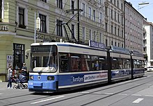 Tram 27 Richtung Schwanseestr. in München.JPG