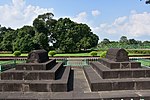 Dua makam di depan Masjid Tantipura