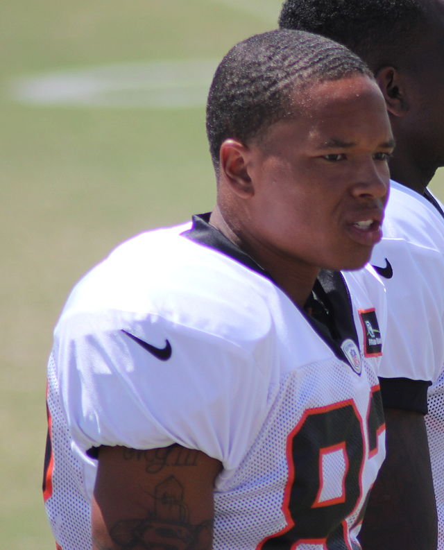 File:Marvin Jones Commanders vs Jaguars SEP2022 (cropped).jpg - Wikipedia