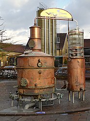 Un vieil alambic de la distillerie de geniévre "Claeyssens" Wambrechies.