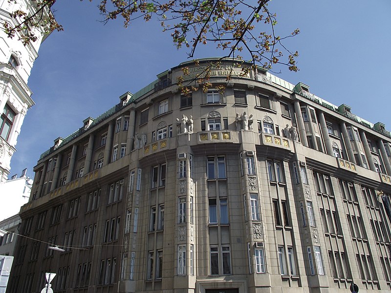 File:Wien - Versicherungsanstalt für Eisenbahnen und Bergbau.jpg