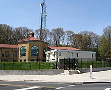 The former FDNY Queens Communications Dispatch Office in Woodhaven, Queens. Woodhavnfdnyteljeh.JPG