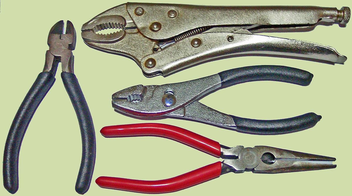 Pince à coudre de gantier - Outil - Histoires d'outils artisanaux