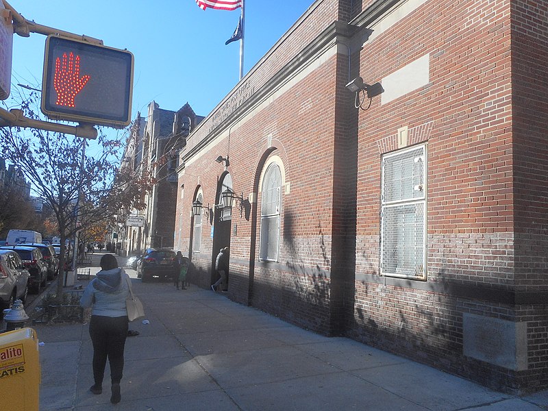 File:02-USPO Inwood Station; 2021-11-24.jpg