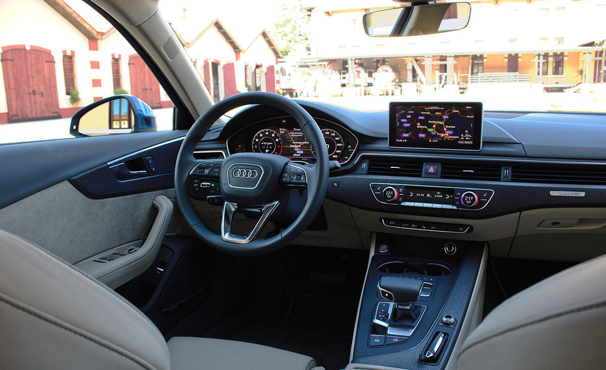 https://upload.wikimedia.org/wikipedia/commons/thumb/b/b5/2015_Audi_A4_B9_2.0_TFSI_quattro_185_kW_S_line_Cockpit_Interieur_Innenraum.jpg/1200px-2015_Audi_A4_B9_2.0_TFSI_quattro_185_kW_S_line_Cockpit_Interieur_Innenraum.jpg