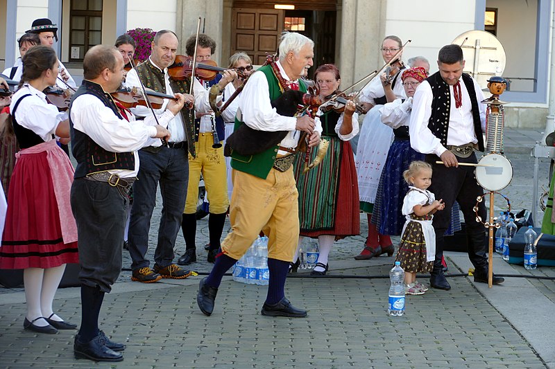 File:26.8.20 Ceske Budejovice and Folklore 139 (50273030926).jpg