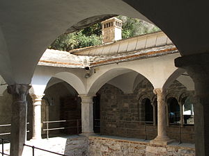 Le cloître.