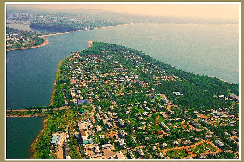 File:Aerial photograph of Bratsk 03.jpg