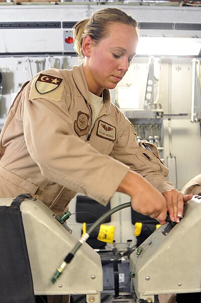 File:Airmen Turn Cargo Plane Into Passenger Plane DVIDS311269.jpg