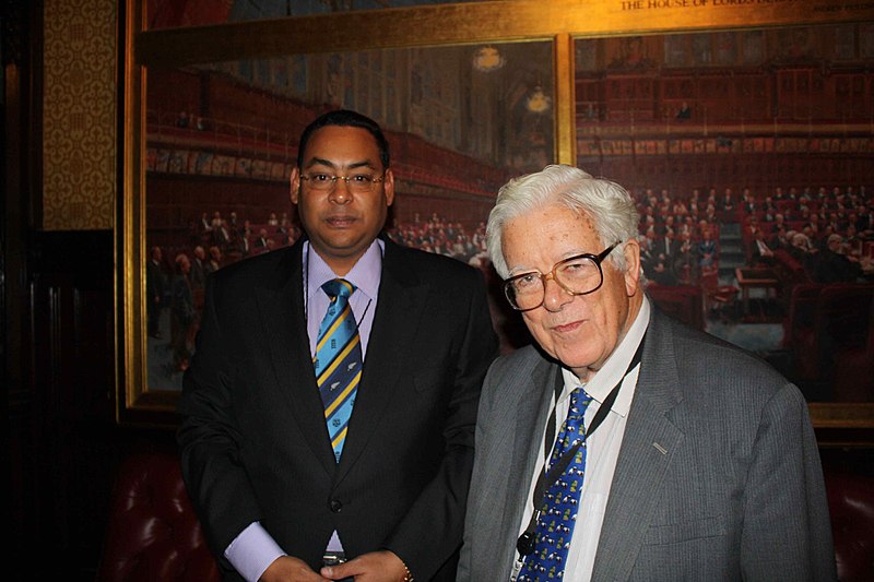 File:Albert Sydney and Lord Geoffrey Howe.jpg