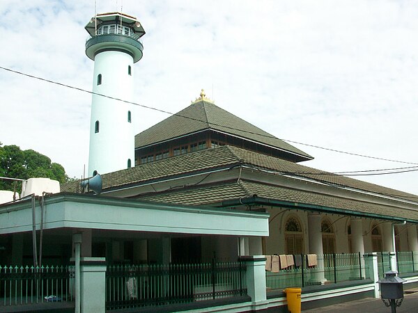 The Ampel Mosque in Surabaya, the oldest surviving mosque in Java and second oldest in Indonesia, was built in 1421.