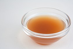 Apple Cider Vinegar (4108653248).jpg