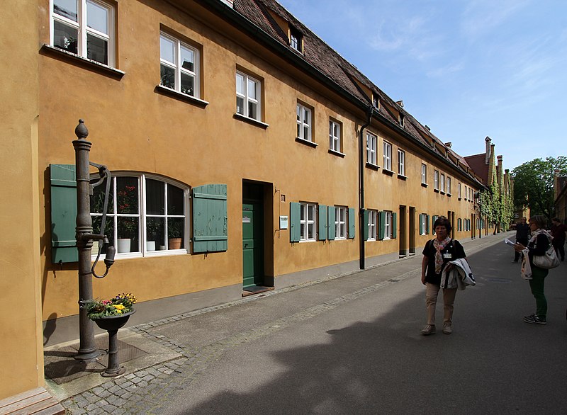 File:Augsburg-Fuggerei-08-gje.jpg