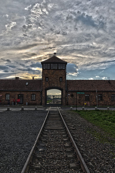 File:Auschwitz II (Birkenau), april 2014, photo 1.jpg