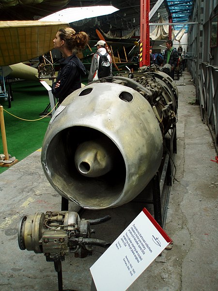 File:Avia M-04 jet engine at the Museum of Aviation in Košice.jpg