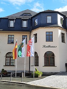 Beflaggung am Rathaus (Tag der Deutschen Einheit 2022)