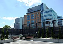 CAMH Queen St. Site, budynek Bell Gateway