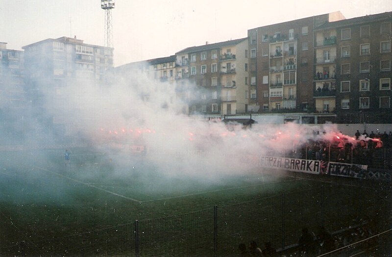 File:Bengala fireworks being used in a football stadium in Barakaldo, Spain.jpg