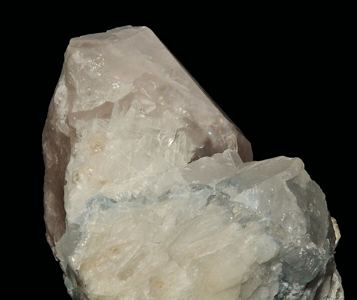 File:Beryl, quartz 7.jpg