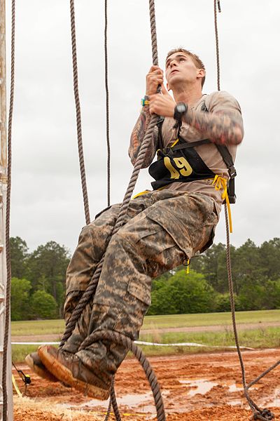 File:Best Ranger Competition 160416-A-GC728-072.jpg