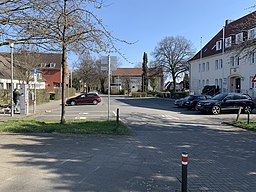 Blick auf den Vinnhorster Rathausplatz