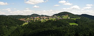 Blick vom Herzogreitherfelsen auf St. Leonhard bei Freistadt.jpg
