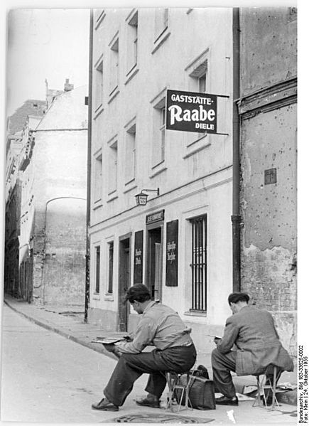 File:Bundesarchiv Bild 183-33625-0002, Berlin, Sperlingsgasse, Gaststätte "Raabe-Diele".jpg