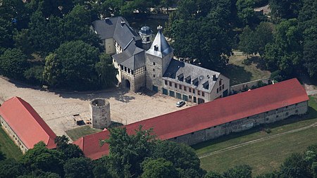 Burg Emersleben 003