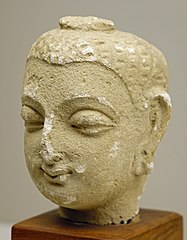 Buddha's head from Gandhara / Cabeza de Buda de Gandhara.