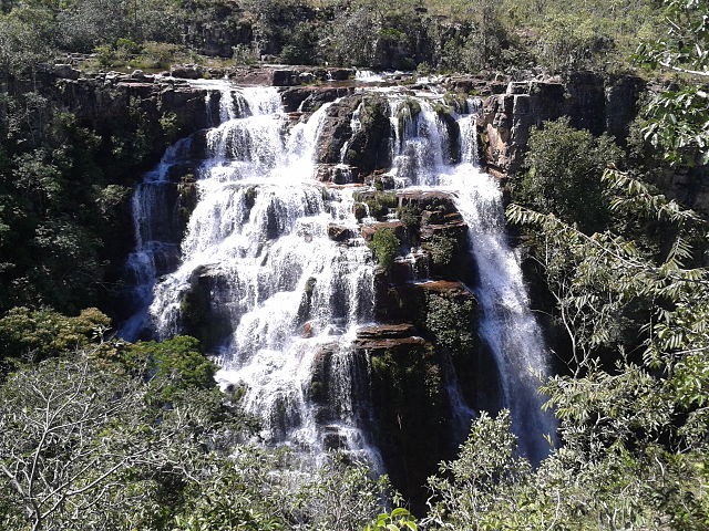 File:Cachoeira_Almécegas_II.jpg