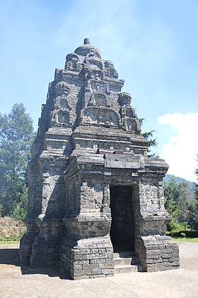 Candi Bima makalesinin açıklayıcı görüntüsü