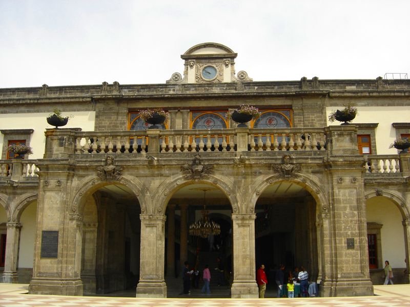 File:Castillo de Chapultepec 001.jpg