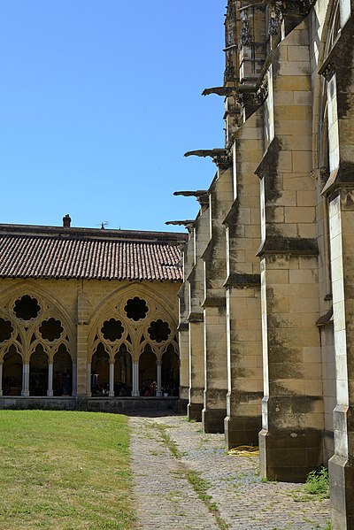 File:Catedral de Bayona (9).jpg
