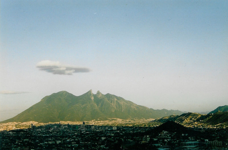 File:Cerro de la Silla y Obispado.jpg