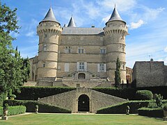 Le château, côté jardins.