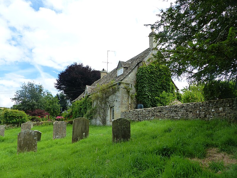 File:Church Cottage, North Cerney 02.jpg