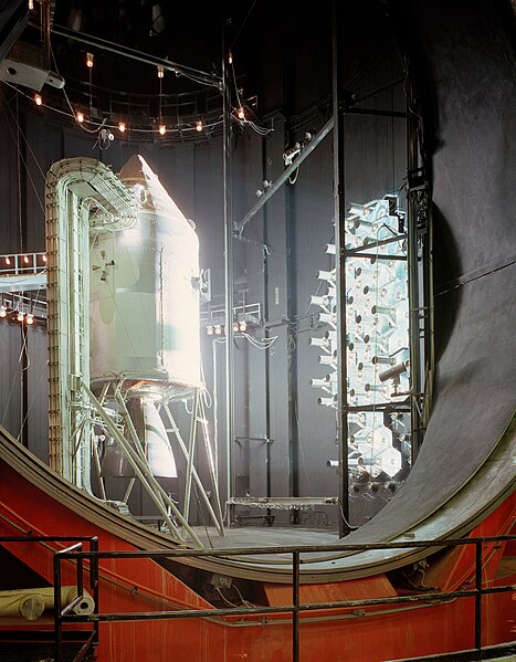 File:Command Sevice Module in vacuum chamber.jpg