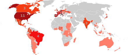 Mapa mundial de coropletas numerados que muestra el número de cardenales electores para el cónclave papal de 2005 de cada país