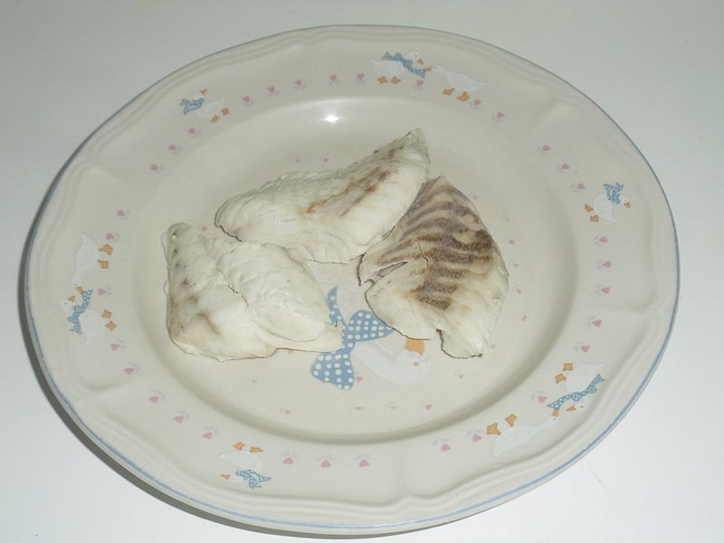 File:Cooked fillets of painted sweetlips fish on a plate.JPG