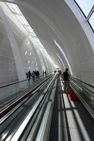 File:Copenhagen Airport, Terminal 1 - panoramio.jpg