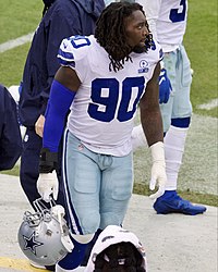 Cowboys DE DeMarcus Lawrence out 6-8 with broken foot