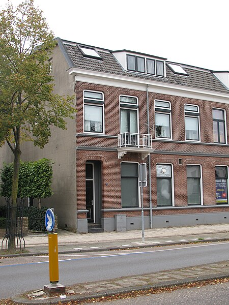 File:Deldenerstraat 74, 3, Hengelo, Overijssel.jpg