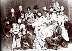 Duchess Maria Josepha in Bavaria with her big family.jpg